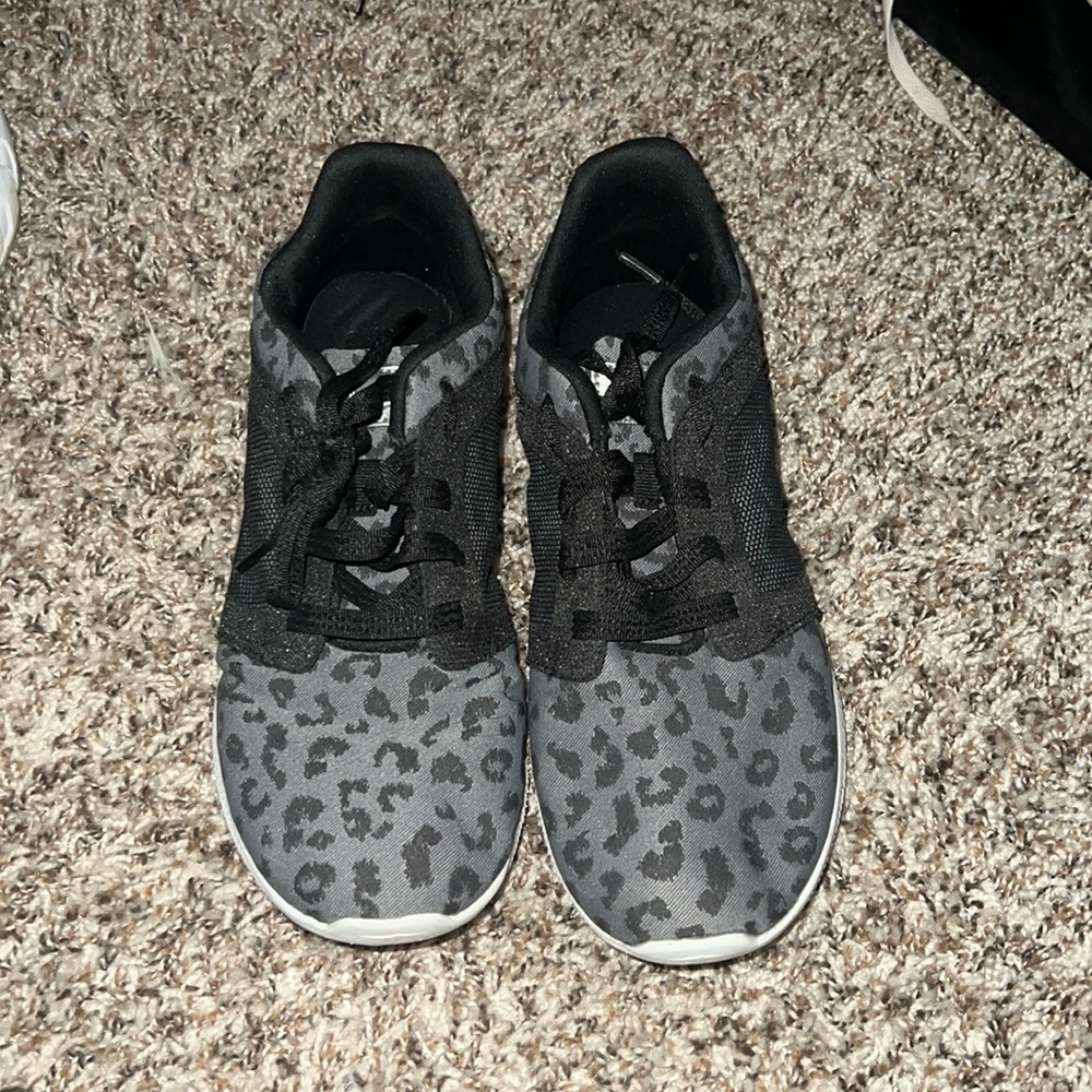 Cheeta Sneakers